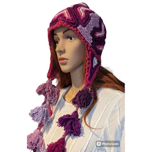 Alpaca Handwoven Chullo/Peruvian Andean hat with earflaps multicolor des…